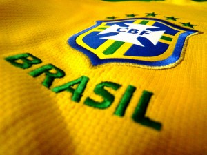 camisa-futebol-brasil-flickr-user-Felipe_Borges-med