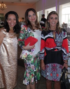 Jornalista Lena Aguilar, Dra. Claudia Tonielo e a química Angela Rodrigues da Destilaria Santa Inês