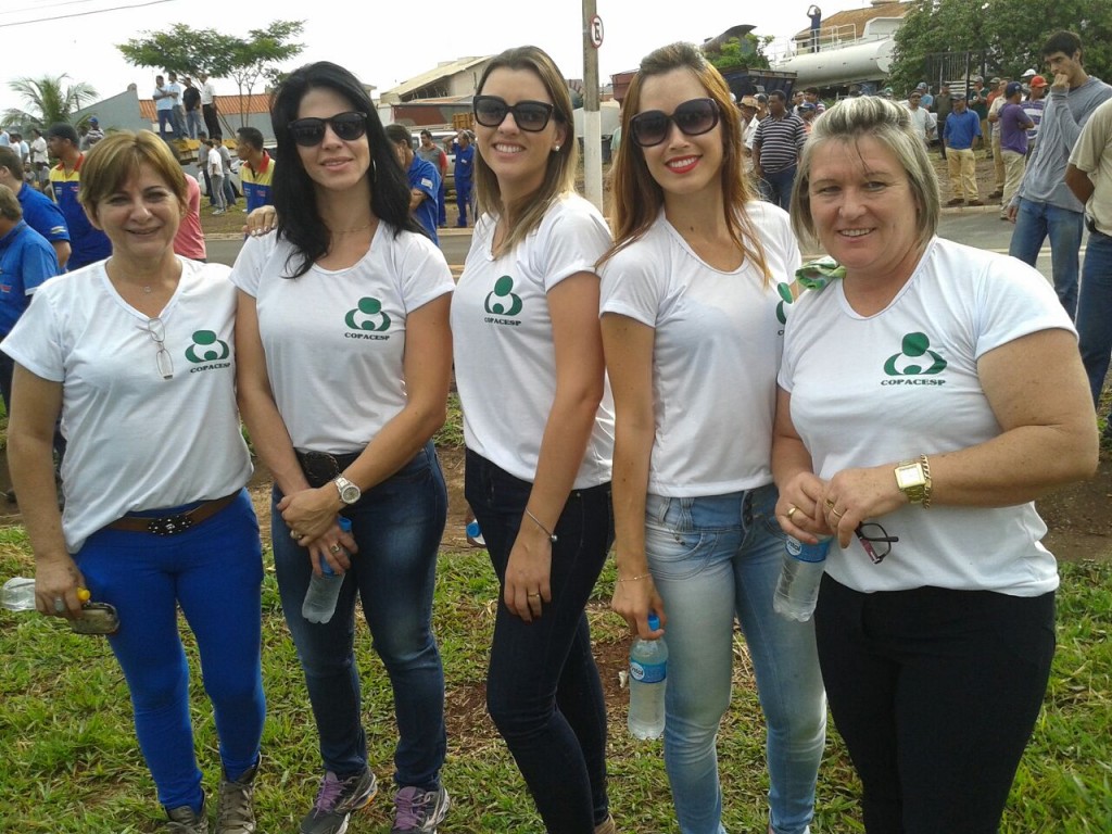 Equipe de Colaboradoras da Copacesp participam da Caminhada pela Retomada do Setor Sucroenergetico. 