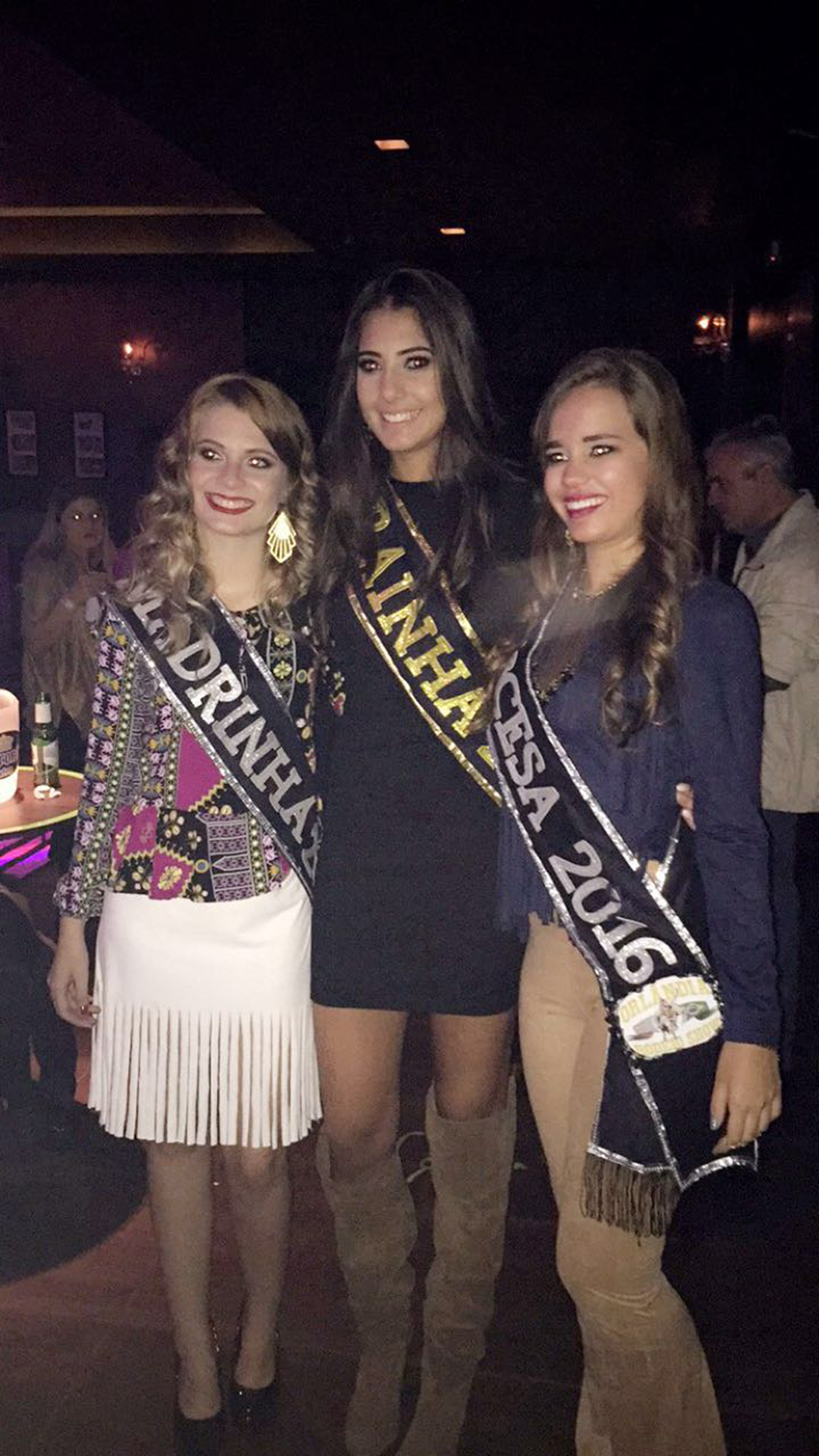 Larissa Favarin Silva, Madrinha da festa, Bianca Oliveira, Rainha do Rodeio, e Lara do Nascimento Olímpio, Princesa